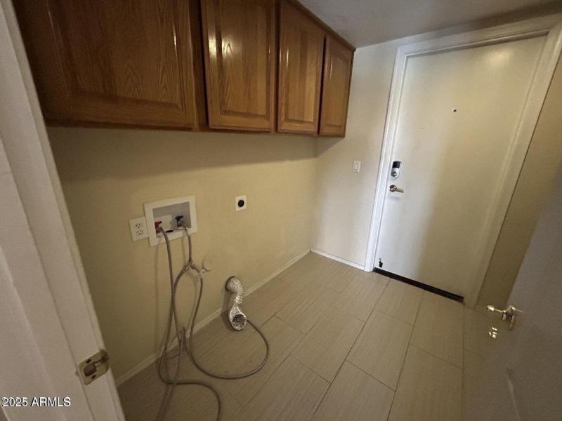 20713 N. 56th Ave. Laundry