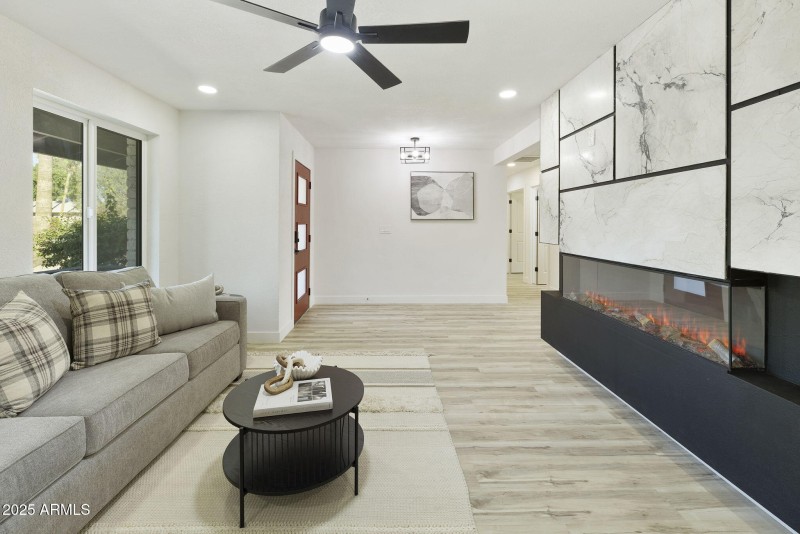 37-web-or-mls-_TM_1807