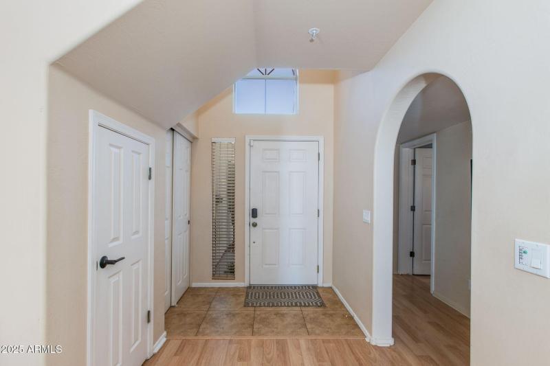 Open Entryway + Storage