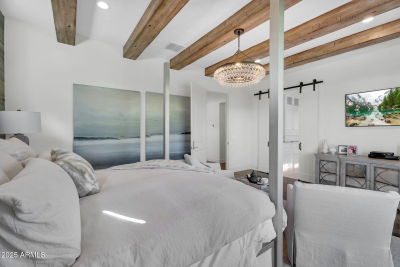 33-web-or-mls-North 39th-32