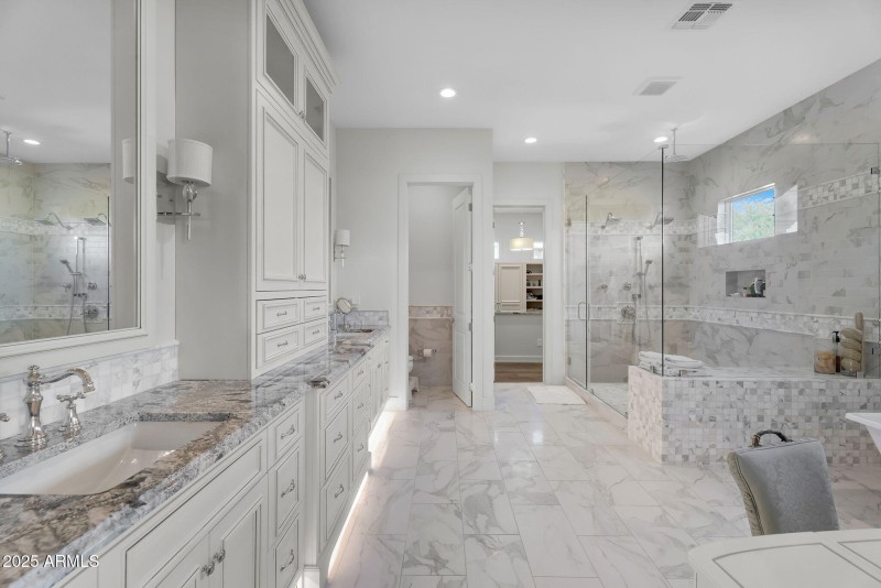 35-web-or-mls-North 39th-34