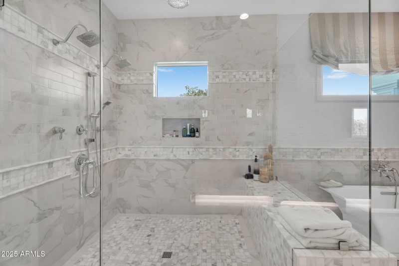 42-web-or-mls-North 39th-42