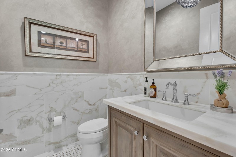 60-web-or-mls-North 39th-24