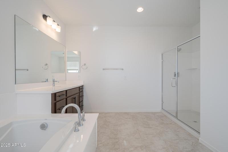 20251002_11988-N-169th-Ave_15