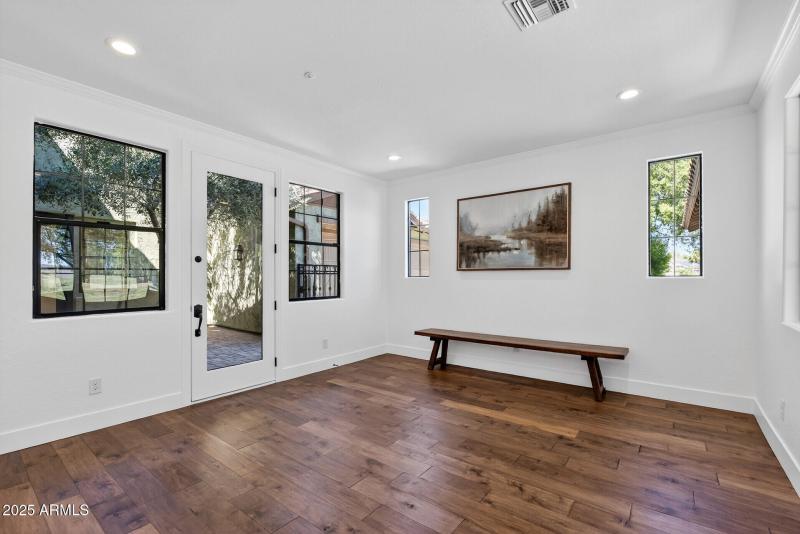 13_3428_N_Park_St13_mls