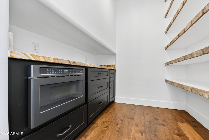 42_3428_N_Park_St42_mls