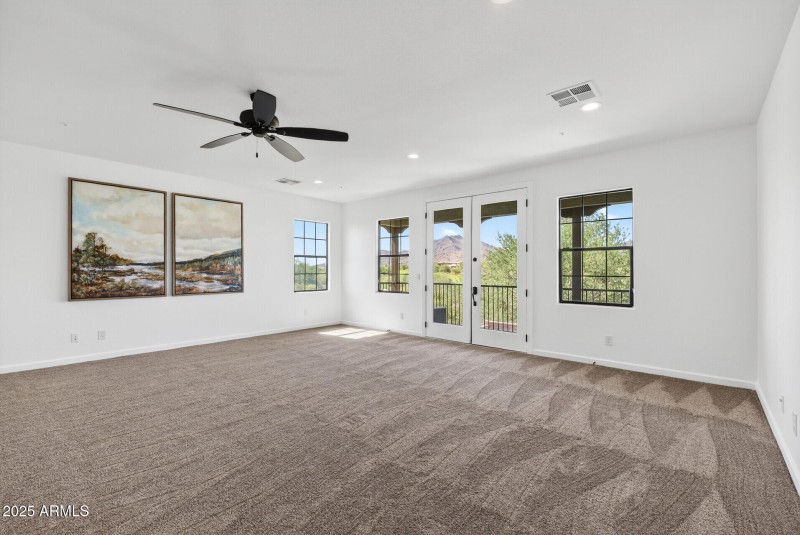 60_3428_N_Park_St60_mls