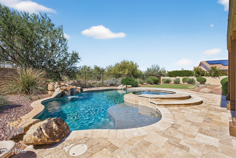 98_3428_N_Park_St98_mls