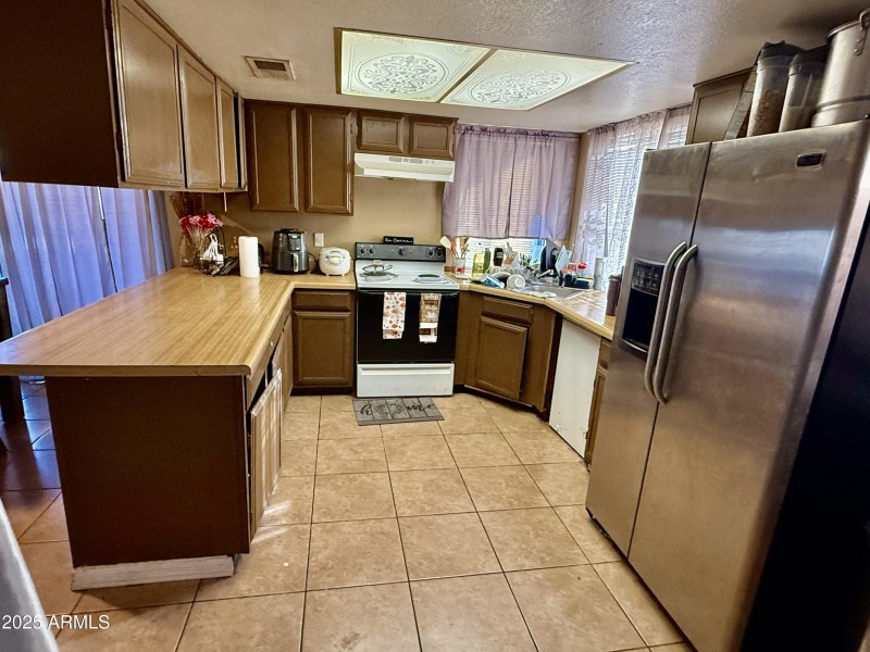 7211 W. Claremont St