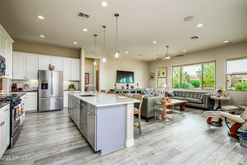 41710 W Harvest Moon Dr-0684-Edit