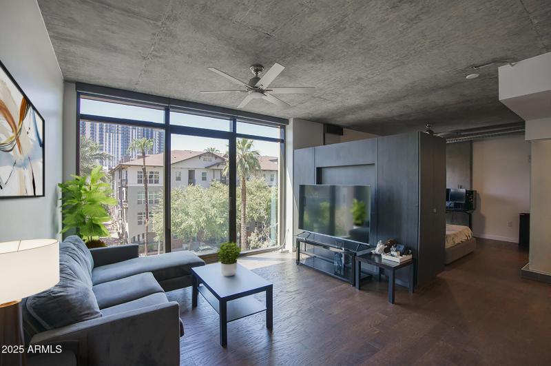 100 W PORTLAND ST 404