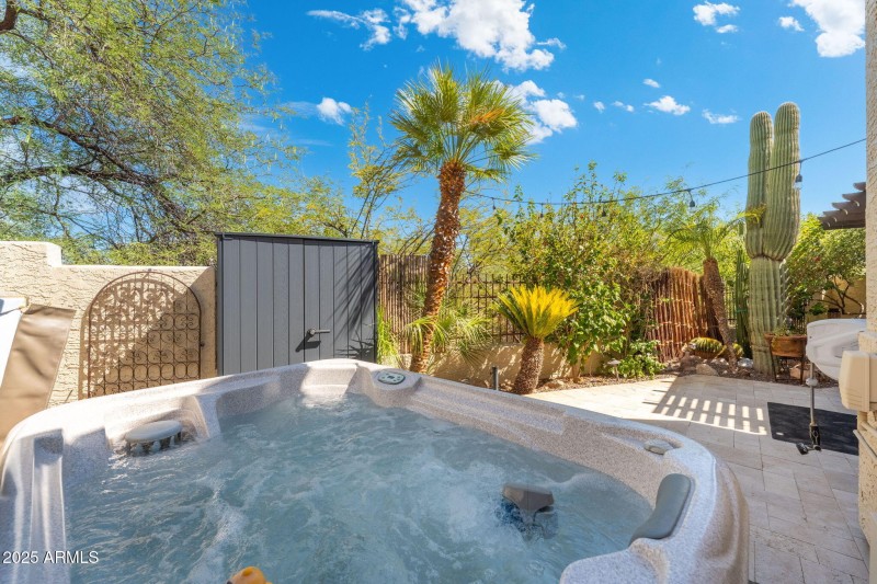 57-web-or-mls-DSC06587-HDR-Edit