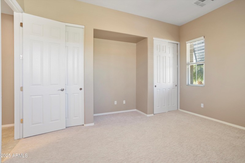 DOUBLE CLOSETS & MEDIA NICHE