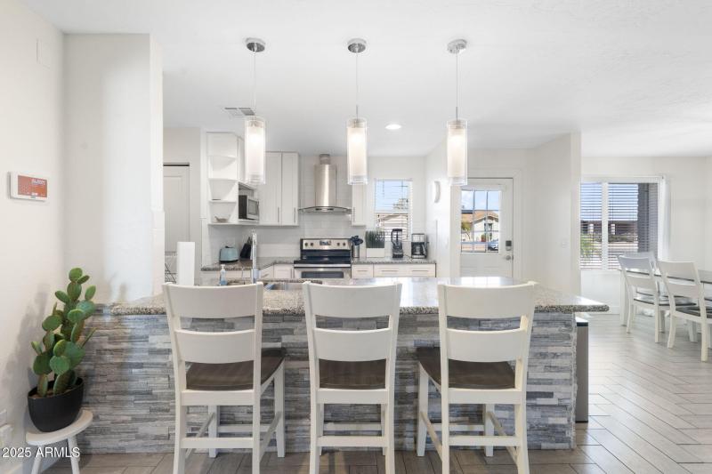 24-web-or-mls-Photo Oct 03 2025, 1 21 31