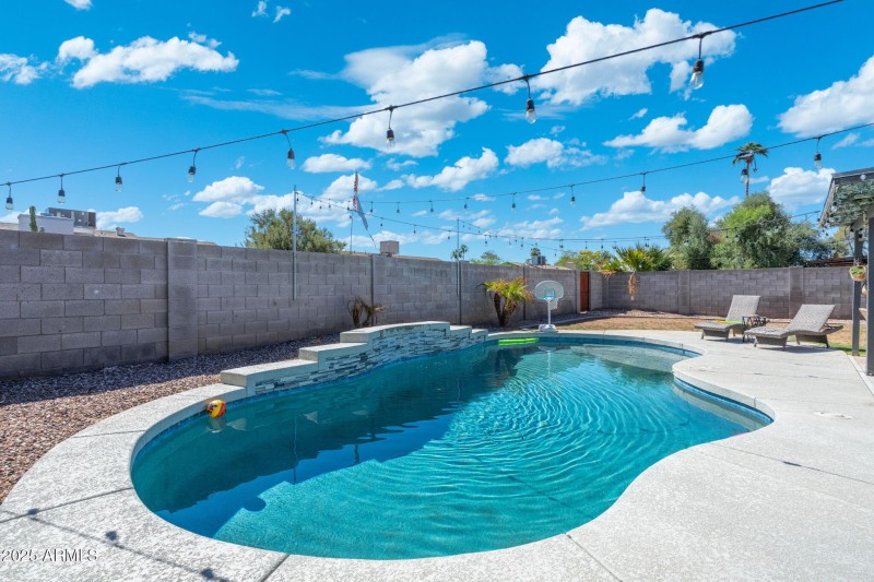 39-web-or-mls-Photo Oct 03 2025, 1 12 36