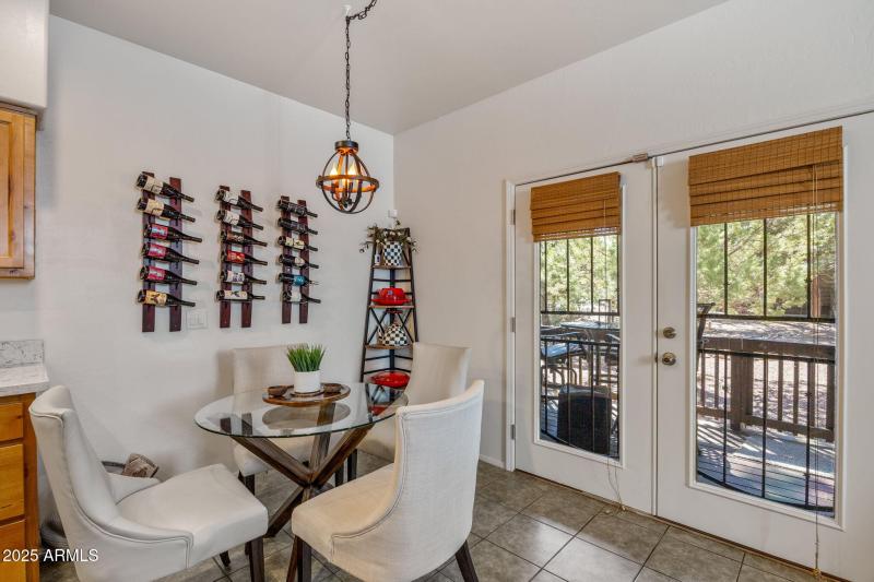 Kitchen dining with views