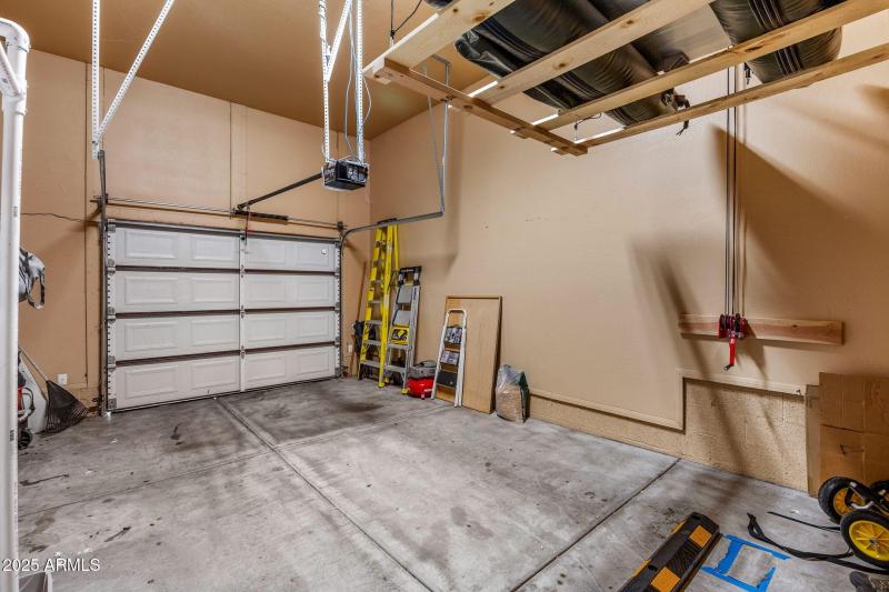 One car oversized garage