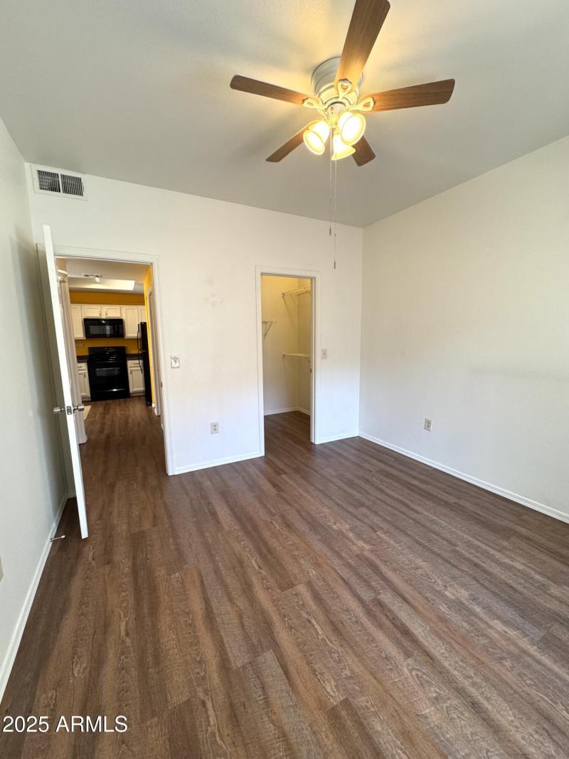 Ceiling Fans & Walk in Closet