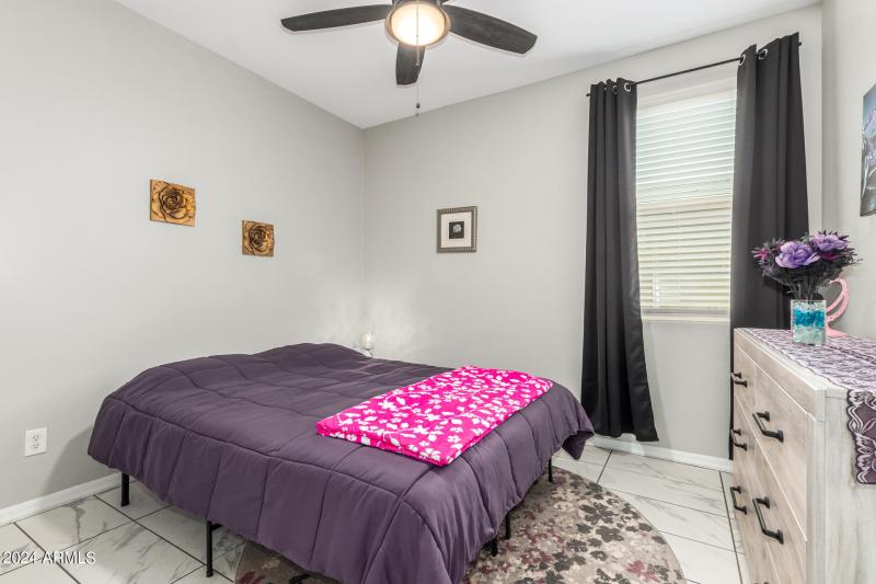 0028-28 - San Miguel