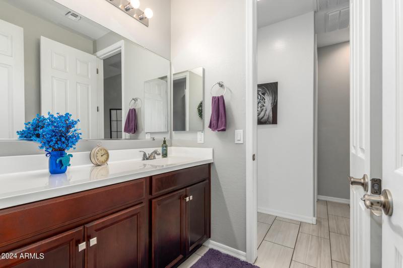 0034-33 - San Miguel