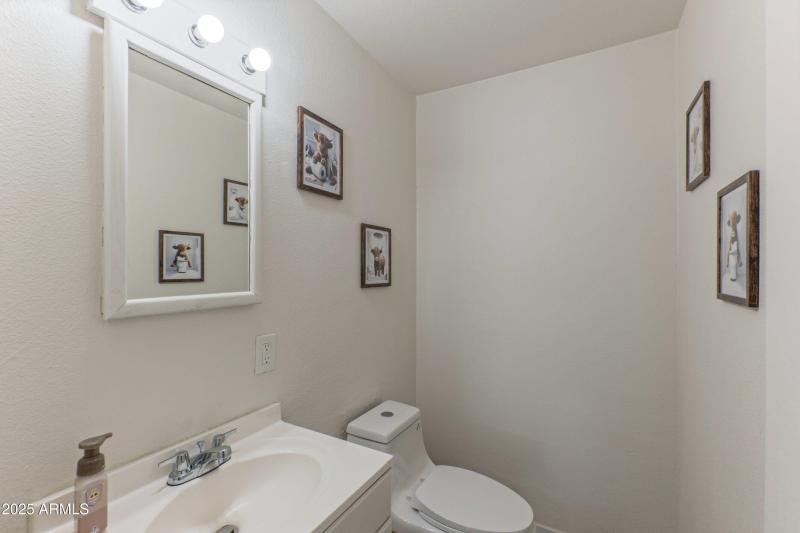 13150 North 22nd Avenue-print-012-035-po