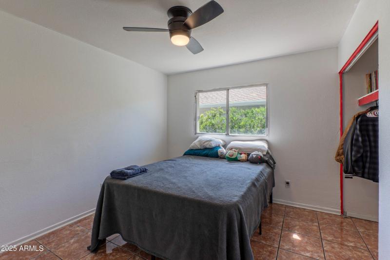 13150 North 22nd Avenue-print-015-041-gu