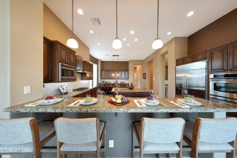 Belly-up to the countertop