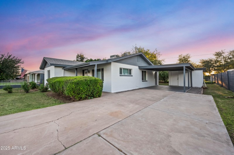 7528 N 60th Ave Glendale AZ 85301-7