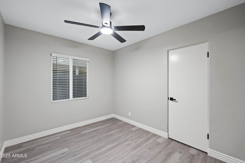 7528 N 60th Ave Glendale AZ 85301-23