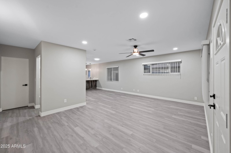 7528 N 60th Ave Glendale AZ 85301-32