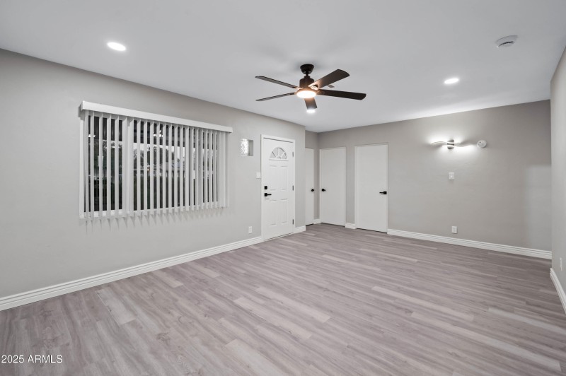 7528 N 60th Ave Glendale AZ 85301-34