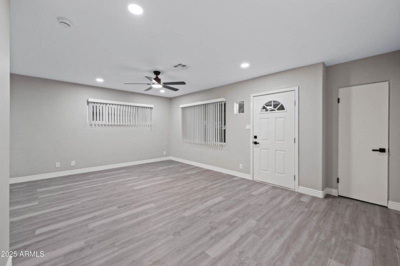 7528 N 60th Ave Glendale AZ 85301-35