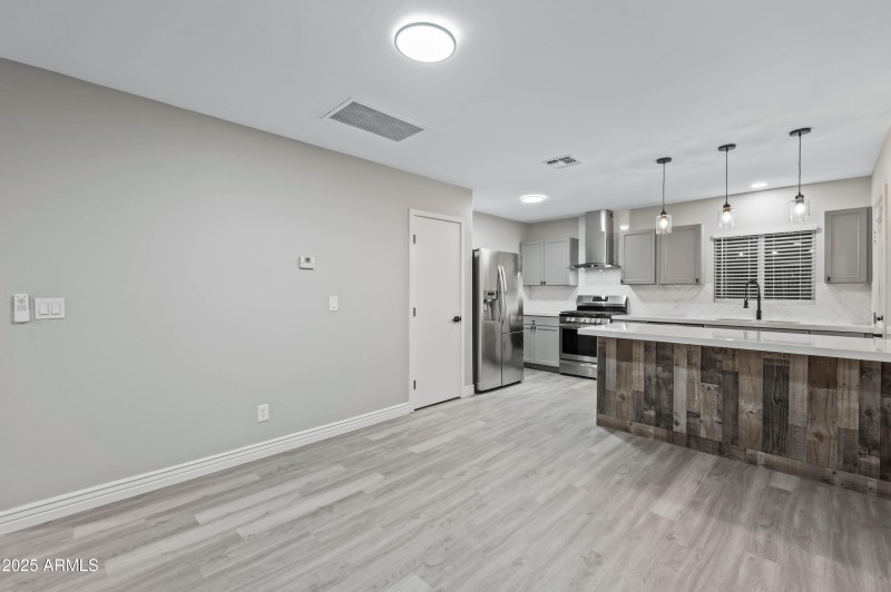 7528 N 60th Ave Glendale AZ 85301-41