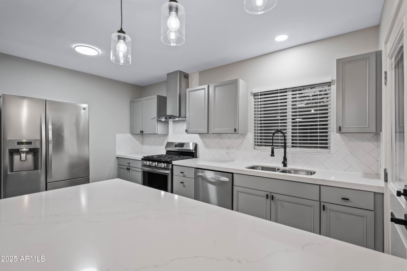 7528 N 60th Ave Glendale AZ 85301-42