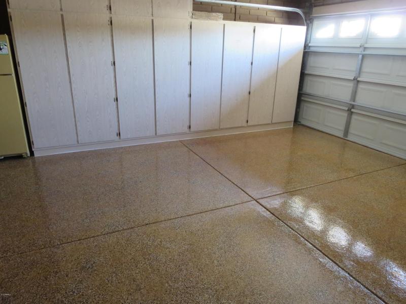 Garage with built ins