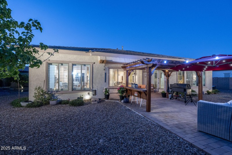 Relax - Low Maintenance Yard