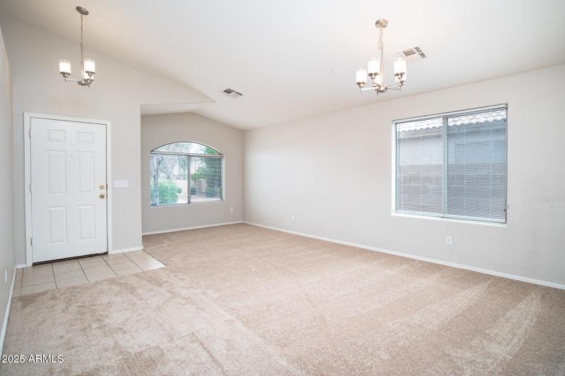 3717 W Santa Cruz Ave-7