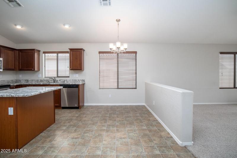 3717 W Santa Cruz Ave-14