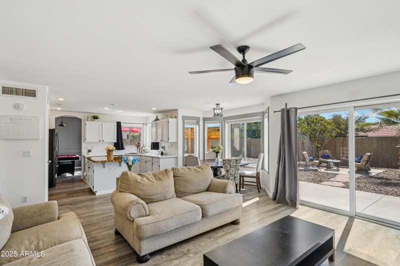 14-print-E Baylor Ct-S0410-012