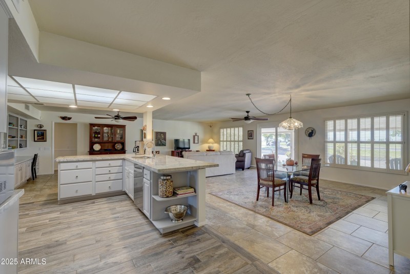 AOTucker-2510050948_A730101_2_3_4_5Inter