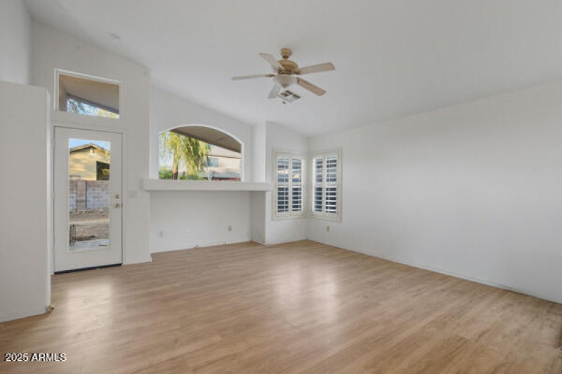 134042348173484505_134042348153025955_DS