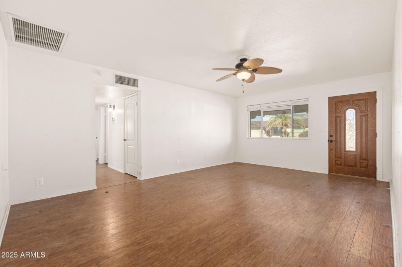 3215 W Sharon Ave - 04