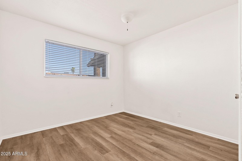 3215 W Sharon Ave - 19