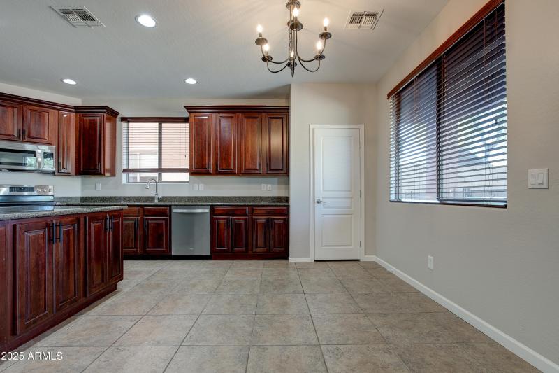 14744 W Poinsettia dr Surprise-15