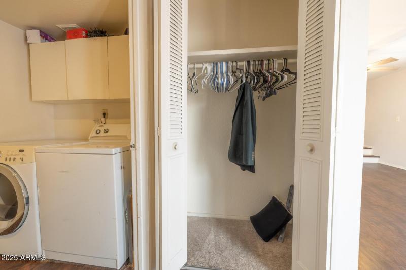 Glendale Home (16 of 29)