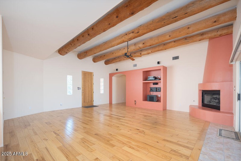 04_Living-Room_01