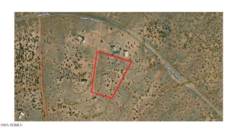 land with contour lines