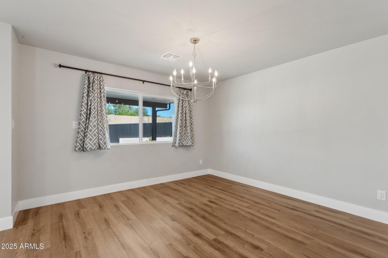 Dining area unstaged