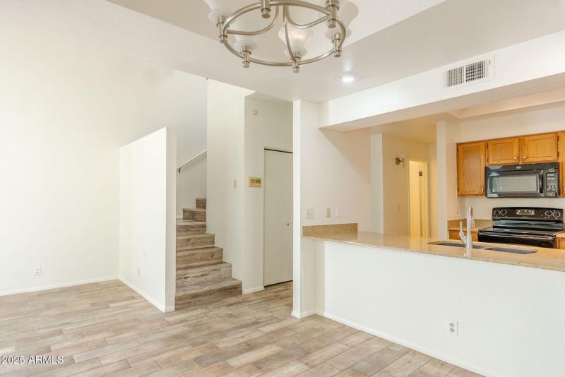 11-web-or-mls-Baseline-11