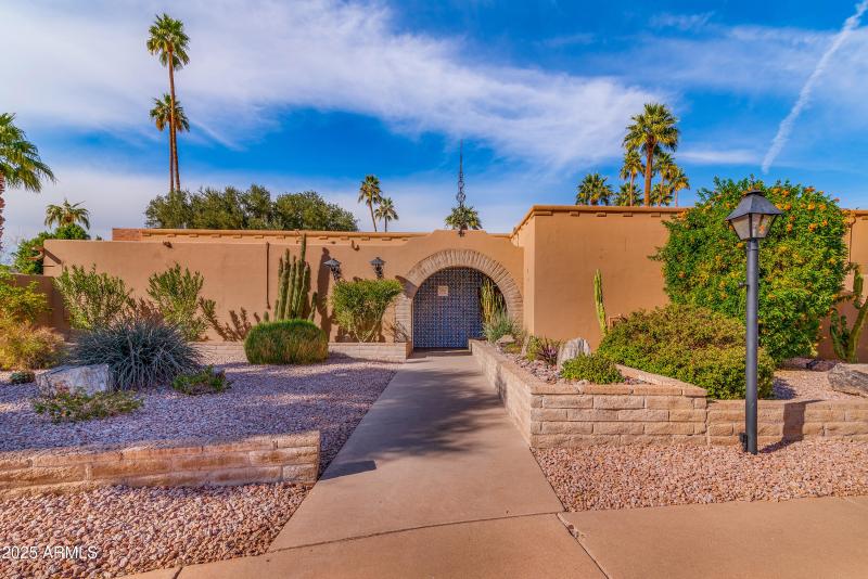 65_7844 e coolidge st-56